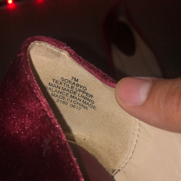 Nine West Flats - Picture 3 of 6